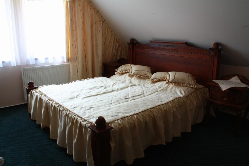 Wellness Hotel Harrachovka Room photo
